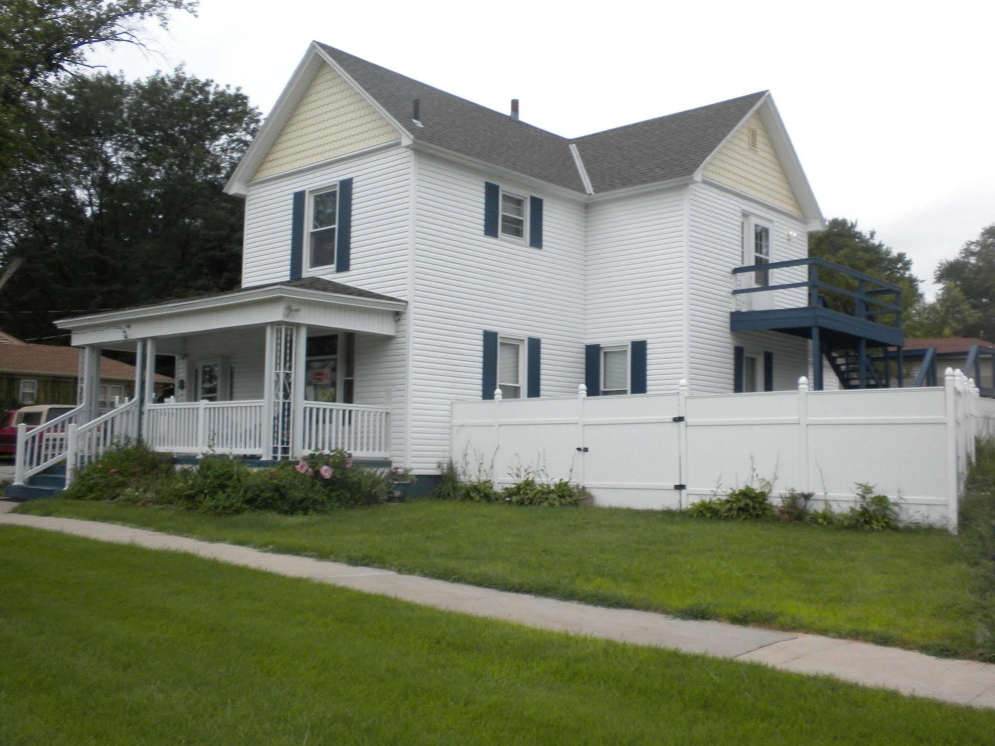 Hillside Cottages Missouri Valley Exterior foto